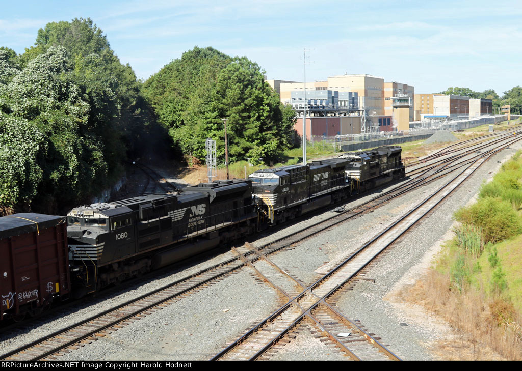 NS 1080 is the last of 3 locos on train 351 running LHF